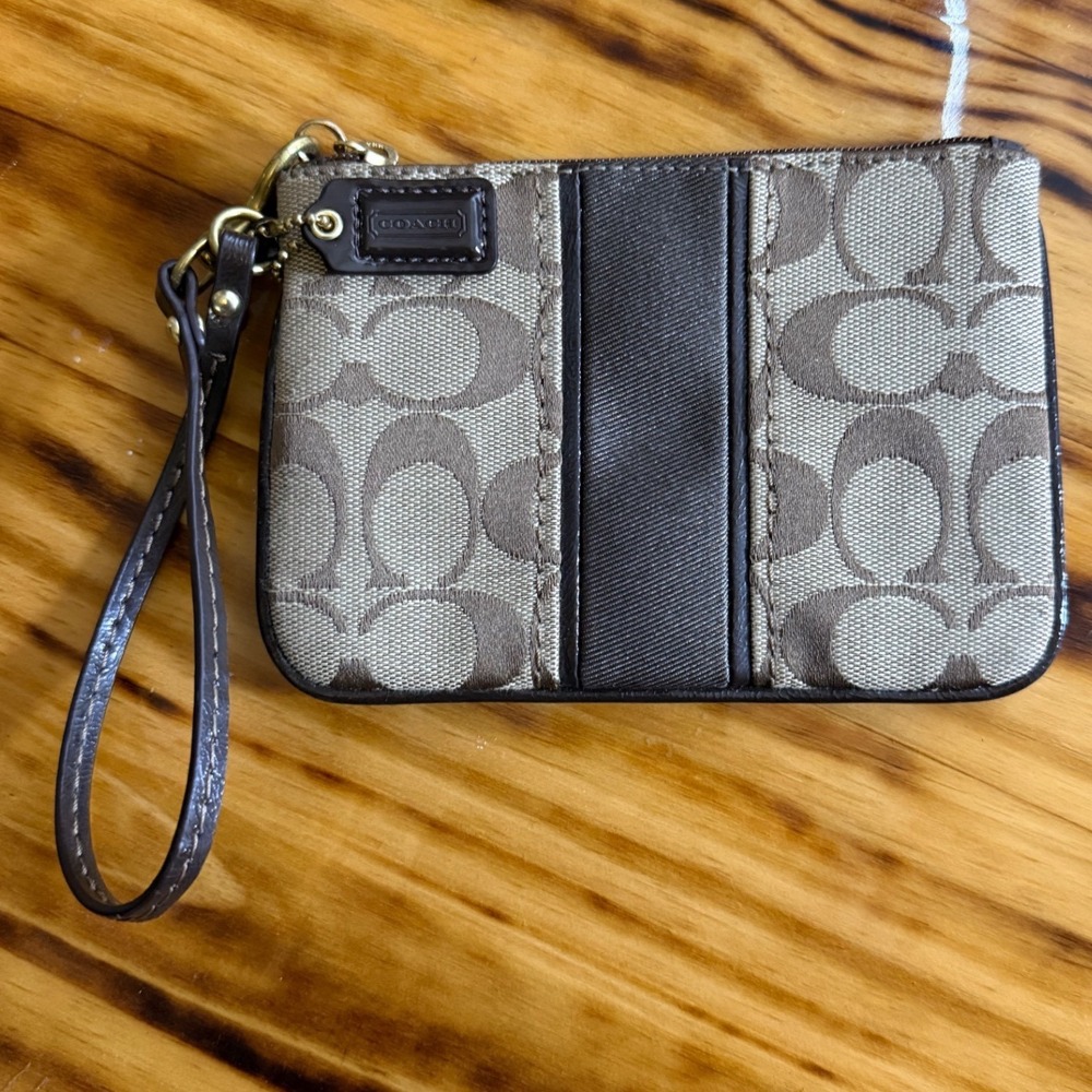 Coach Signature C Jacquard Wristlet Mahogany Brown Ribbon Trim Card Slots
